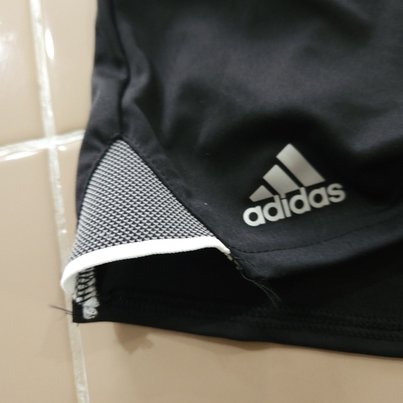 NWT! Adidas Club Tennis skort for women. Size Large. - Picture 7 of 8